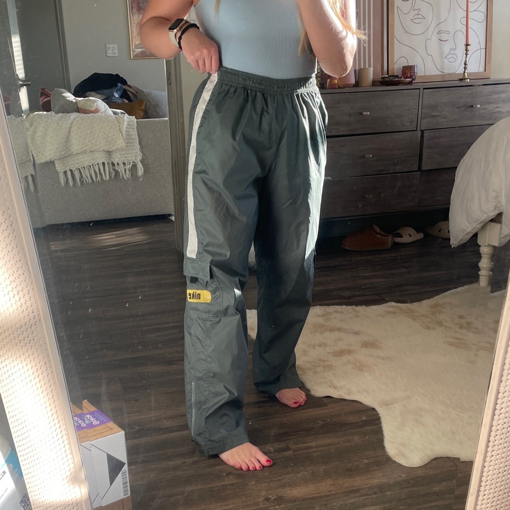 nike windrunner pants